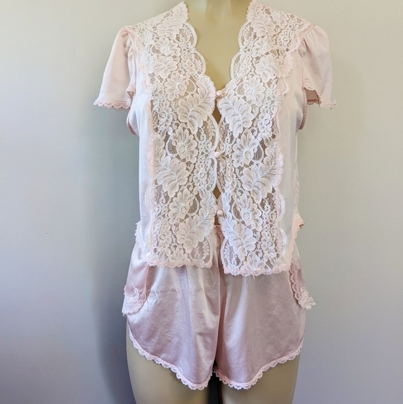 Vintage 70s Pasel Pink Satin and Lace Babydoll Nightie Set - Picture 10 of 17
